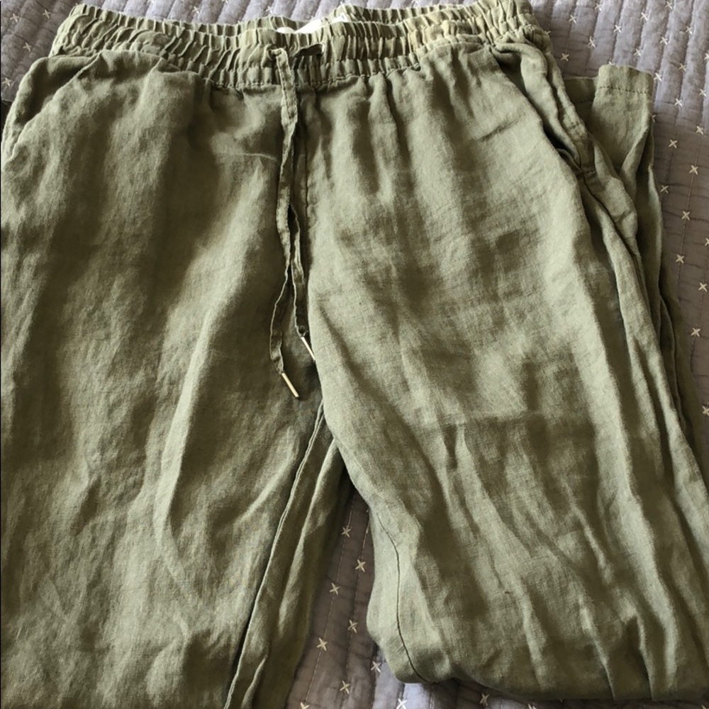 Green dress jogger